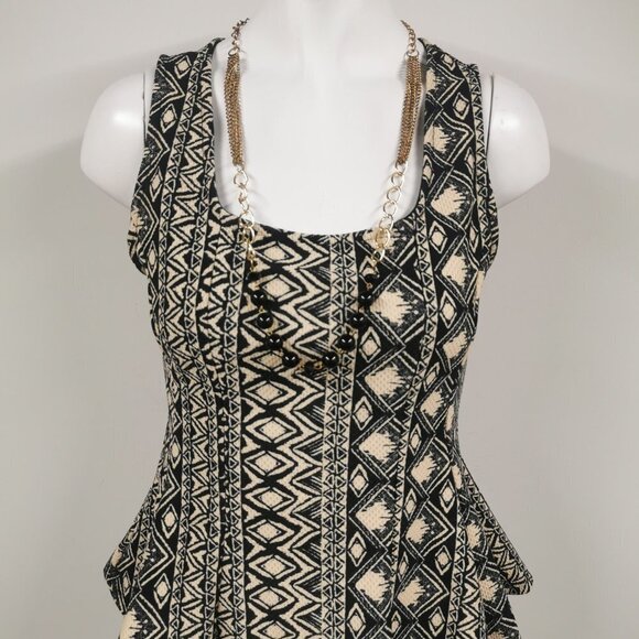 DEB Peplum  Chain Top - Picture 2 of 4